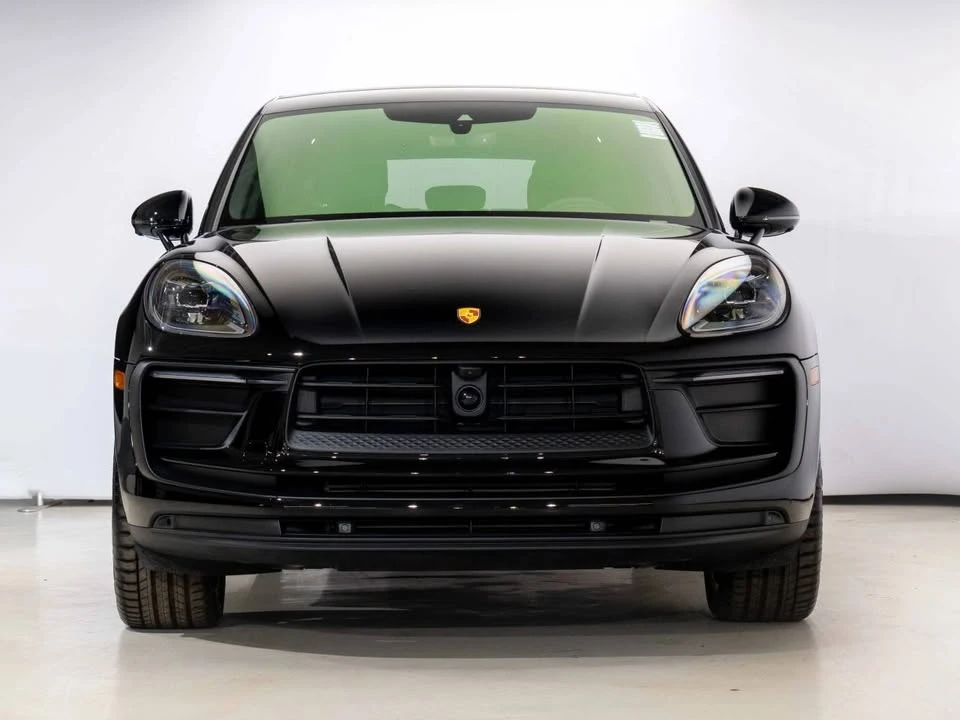 2023 Porsche Macan - Image 2 of 20