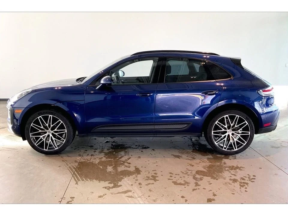 2023 Porsche Macan - Image 6 of 19