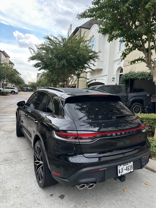 2023 Porsche Macan - Image 3 of 8