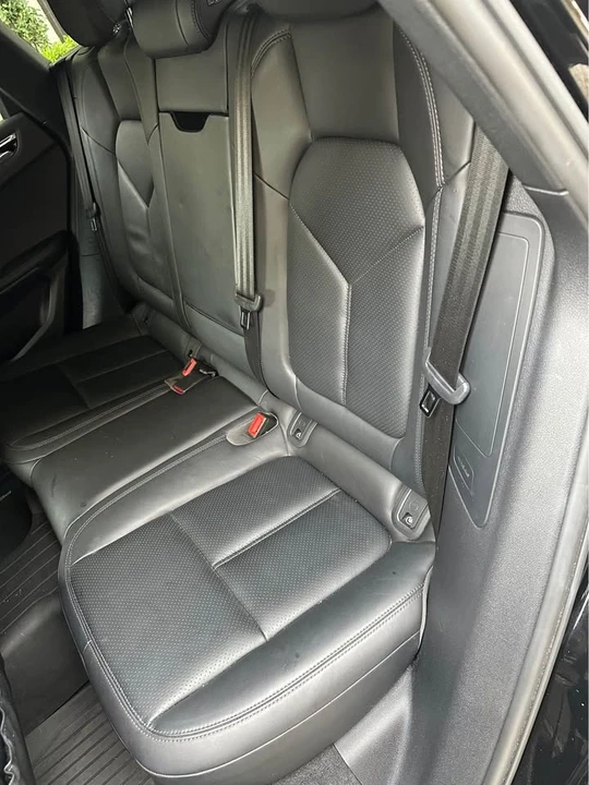 2023 Porsche Macan - Image 8 of 8