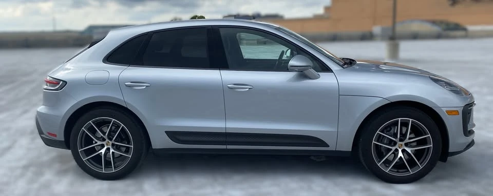 2023 Porsche Macan - Image 6 of 18