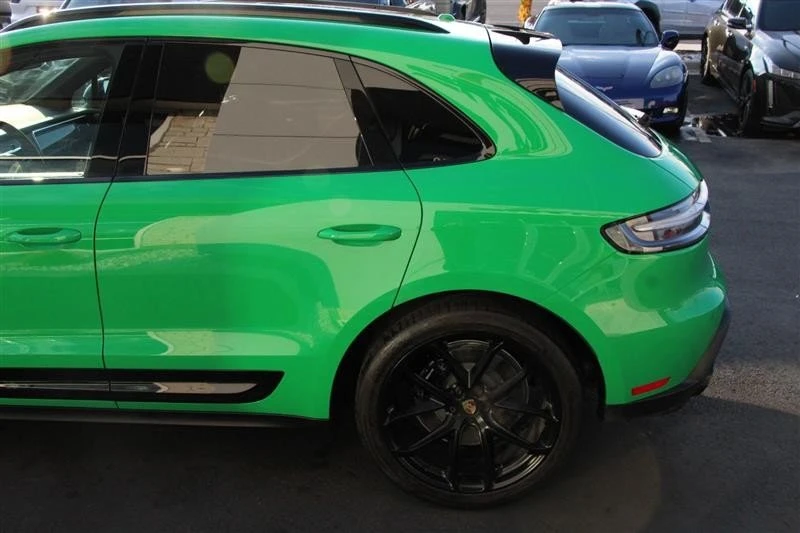 2023 Porsche Macan - Image 6 of 20
