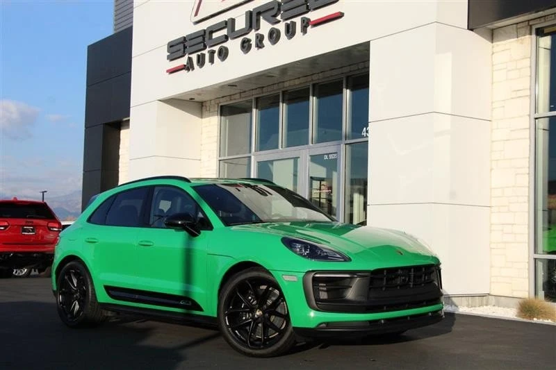 2023 Porsche Macan - Image 2 of 20