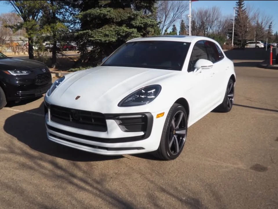 2023 Porsche Macan - Image 3 of 9