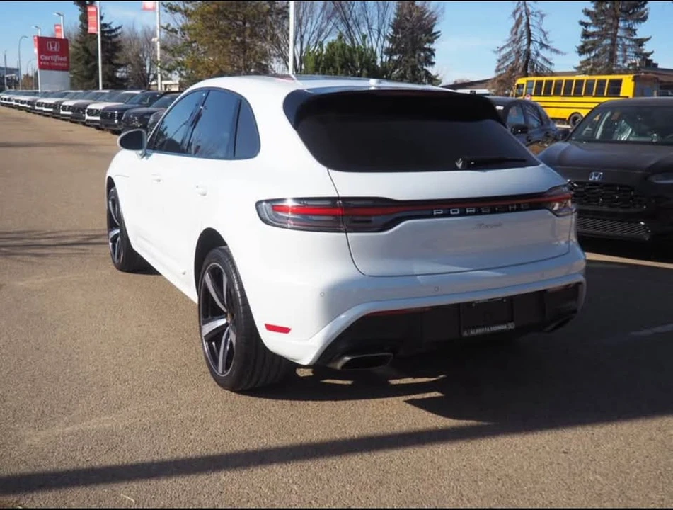 2023 Porsche Macan - Image 2 of 9