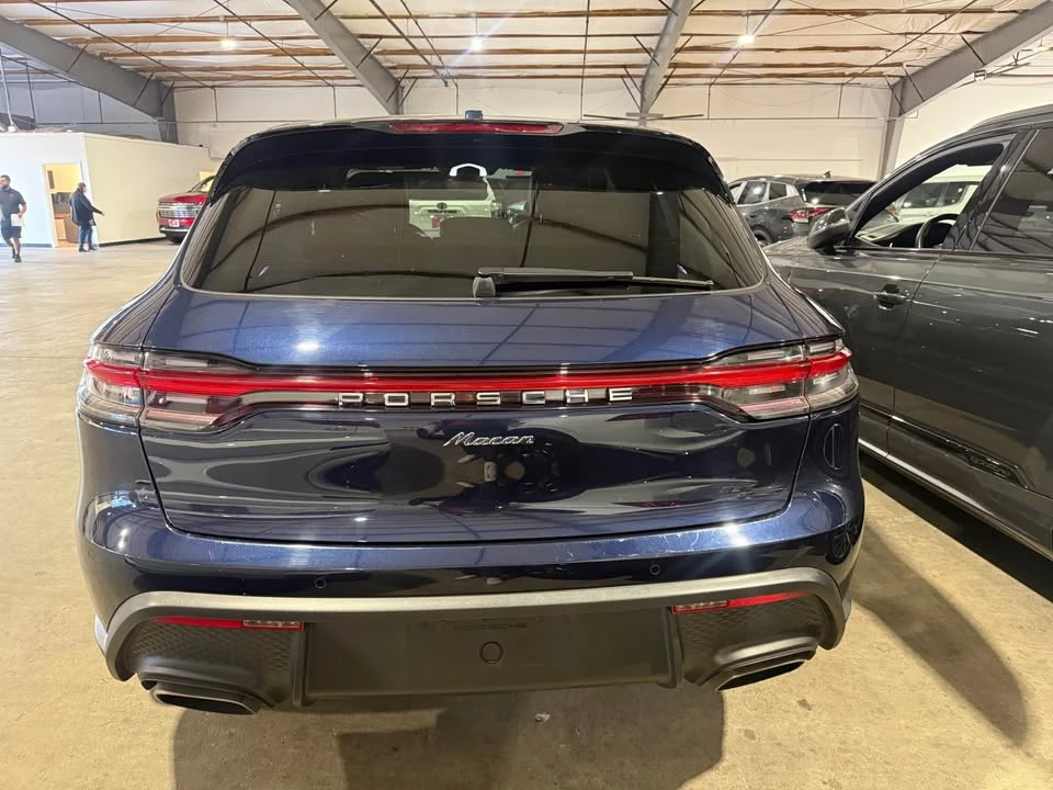 2023 Porsche Macan - Image 9 of 9