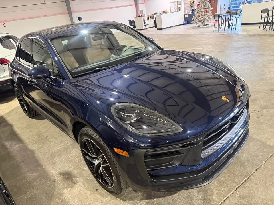 2023 Porsche Macan - Image 6 of 9