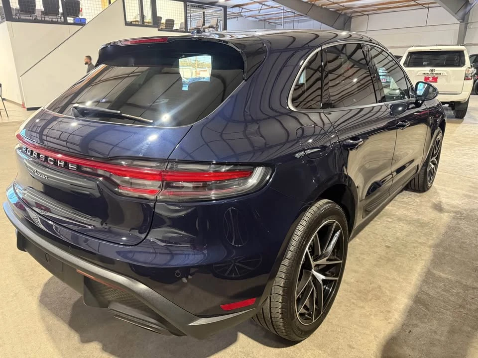 2023 Porsche Macan - Image 8 of 9