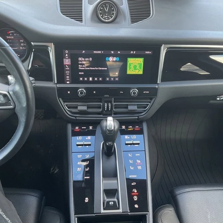 2023 Porsche Macan - Image 6 of 13