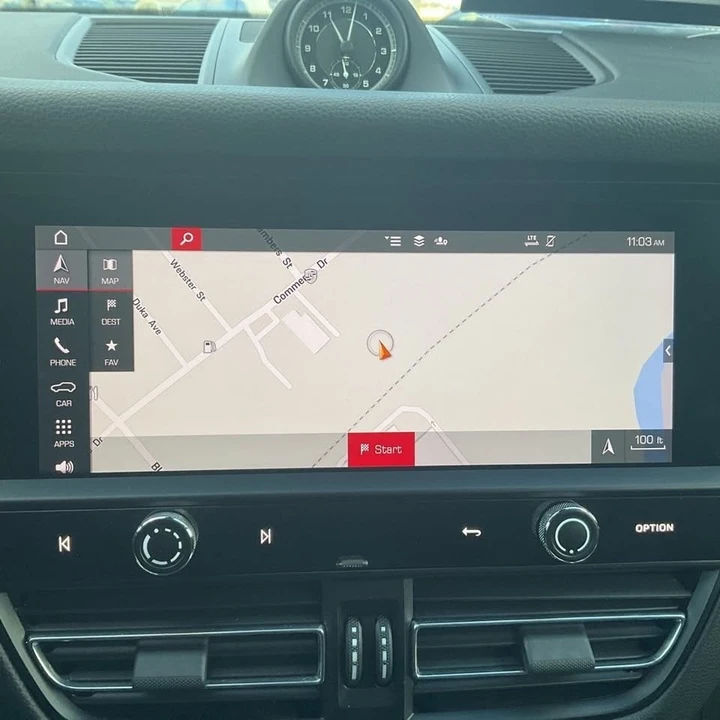 2023 Porsche Macan - Image 3 of 13