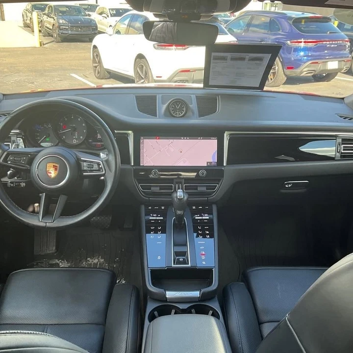 2023 Porsche Macan - Image 4 of 13