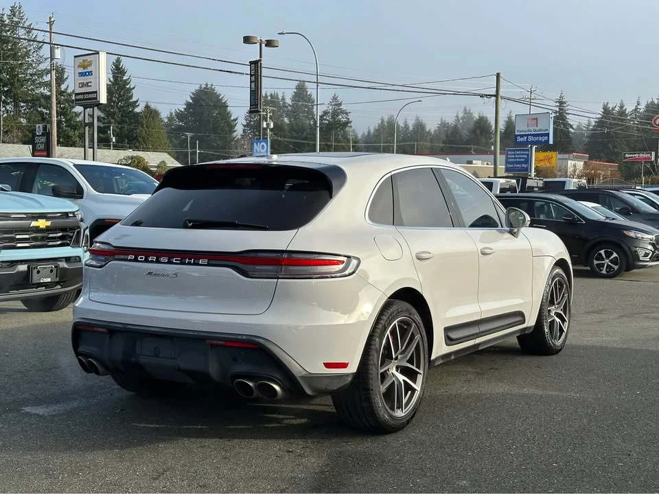2023 Porsche Macan - Image 7 of 20