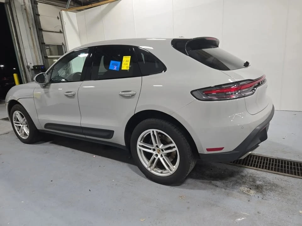2023 Porsche Macan - Image 8 of 8