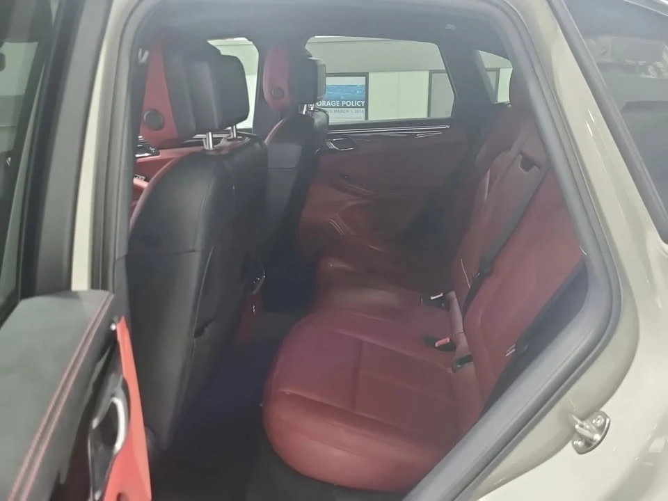 2023 Porsche Macan - Image 6 of 8