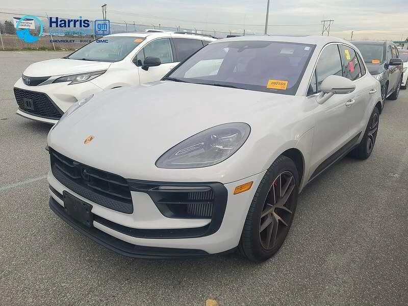 2023 Porsche Macan - Image 3 of 3