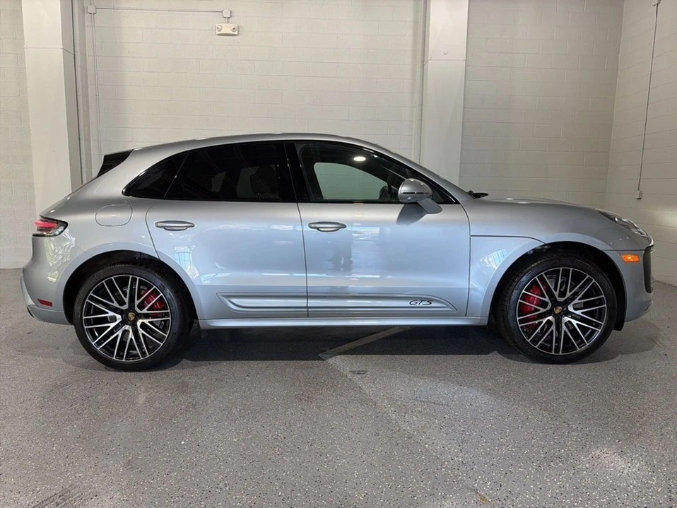 2023 Porsche Macan - Image 8 of 20
