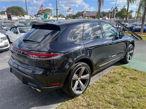 2023 Porsche Macan - Image 4 of 19