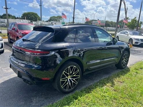 2023 Porsche Macan - Image 4 of 18
