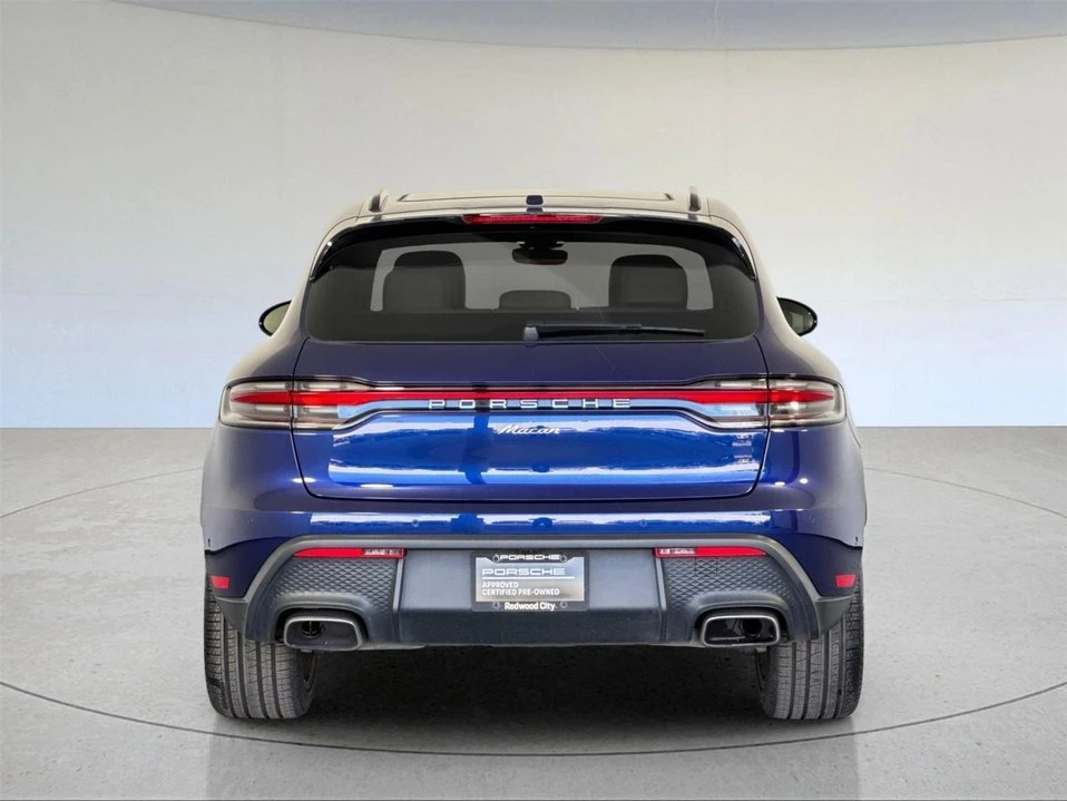 2023 Porsche Macan - Image 7 of 10