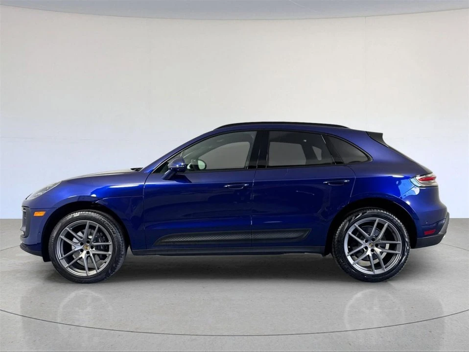 2023 Porsche Macan - Image 2 of 10