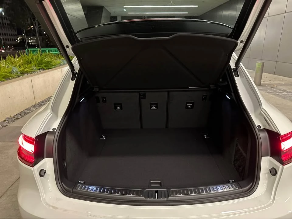 2023 Porsche Macan T - Image 4 of 11
