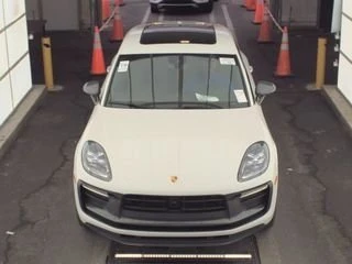 2023 Porsche Macan T - Image 10 of 10