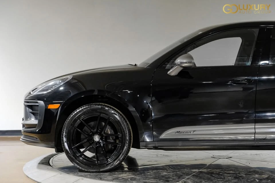 2023 Porsche Macan T - Image 14 of 20