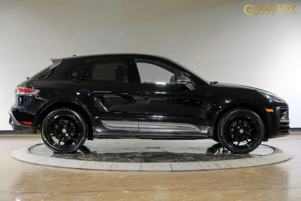 2023 Porsche Macan T - Image 9 of 20