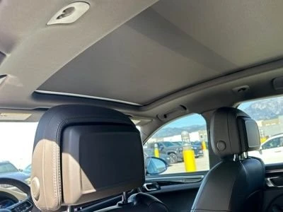 2023 Porsche Macan T - Image 4 of 8