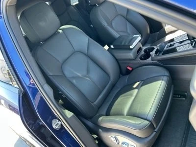 2023 Porsche Macan T - Image 5 of 8