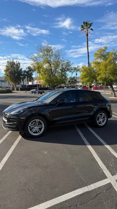 2023 Porsche Macan - Image 3 of 20