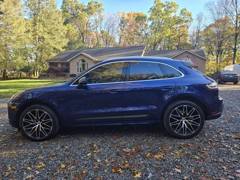 2023 Porsche Macan - Image 7 of 18