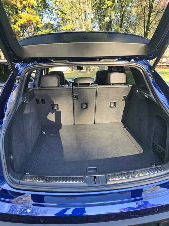 2023 Porsche Macan - Image 18 of 18