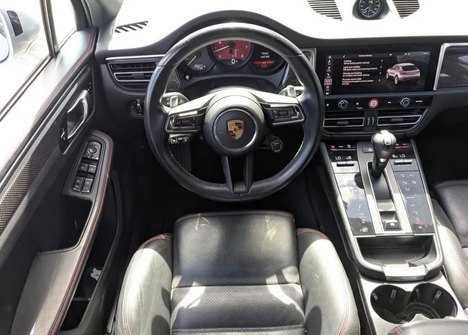 2023 Porsche Macan GTS - Image 10 of 16