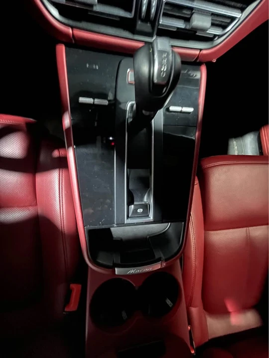 2023 Porsche Macan GTS - Image 13 of 19