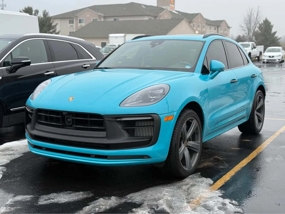 2023 Porsche Macan GTS - Image 2 of 5