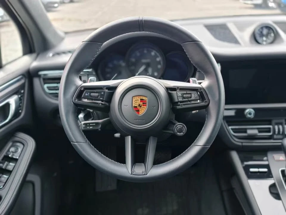 2023 Porsche Macan T - Image 13 of 19