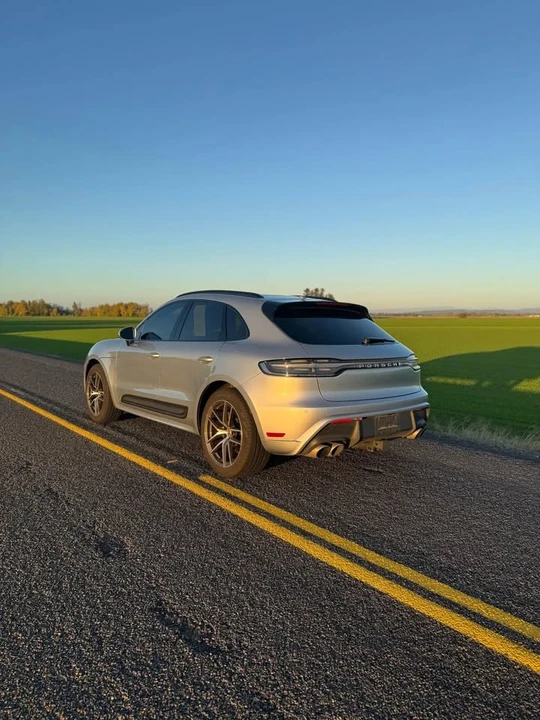 2023 Porsche Macan S - Image 6 of 14