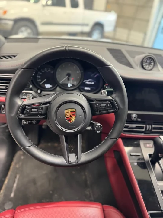 2023 Porsche Macan S - Image 11 of 14