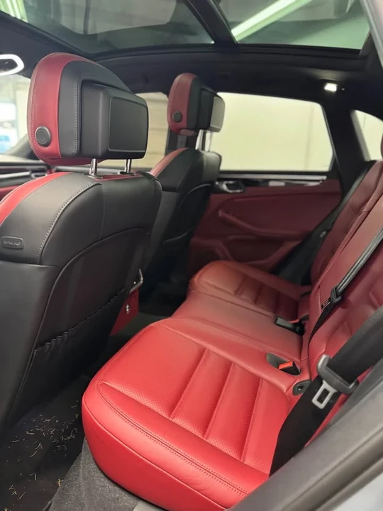 2023 Porsche Macan S - Image 13 of 14