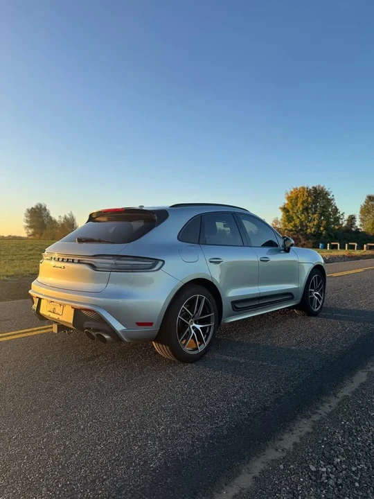 2023 Porsche Macan S - Image 8 of 14