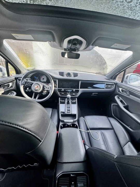 2023 Porsche Macan S - Image 4 of 6