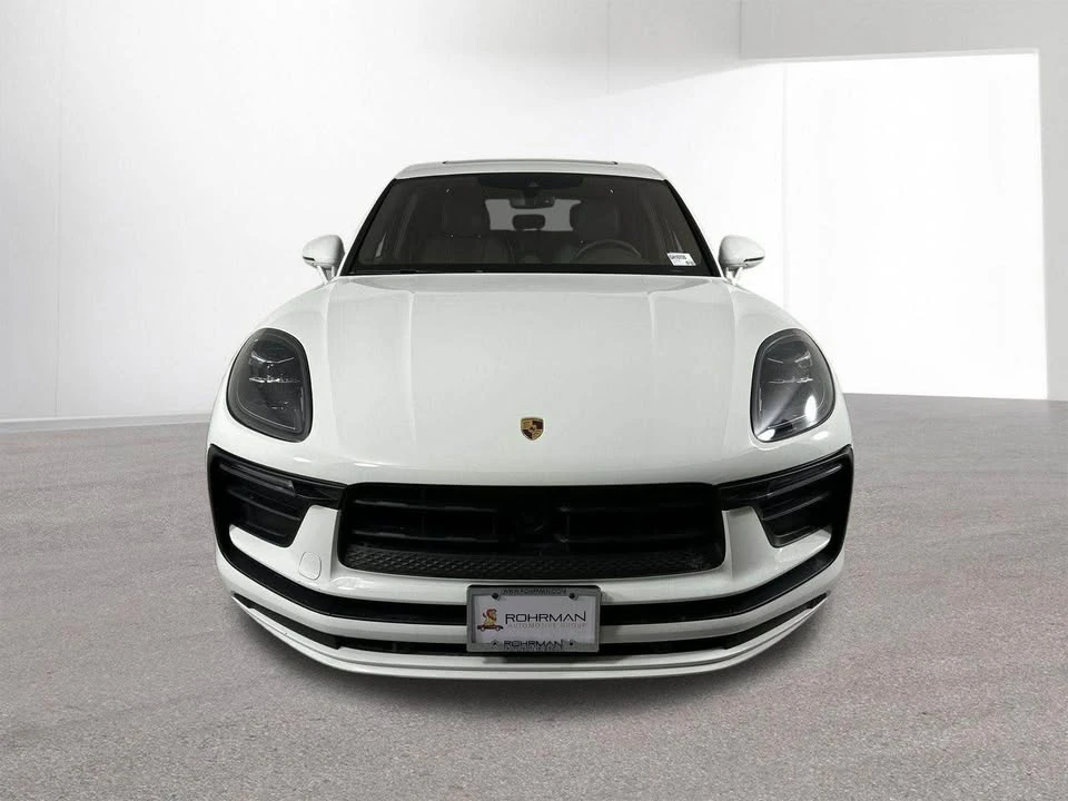 2023 Porsche Macan - Image 4 of 20