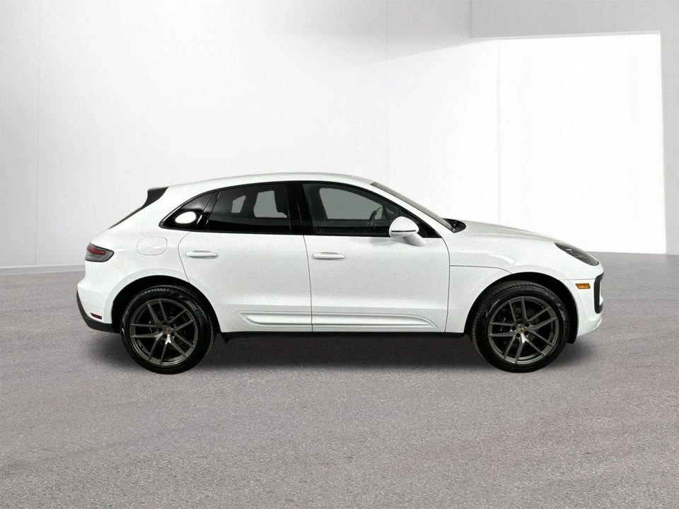 2023 Porsche Macan - Image 5 of 20