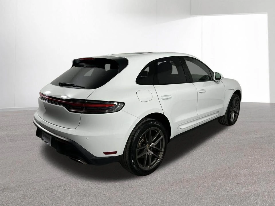 2023 Porsche Macan - Image 8 of 20