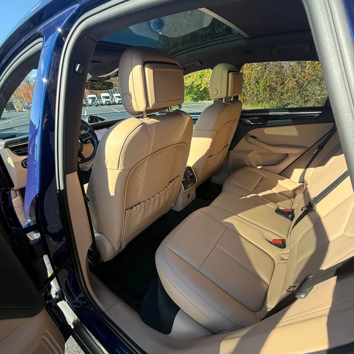 2023 Porsche Macan - Image 15 of 15