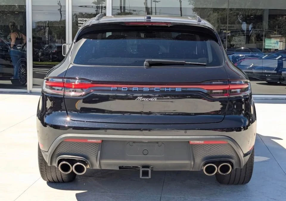 2023 Porsche Macan - Image 6 of 13