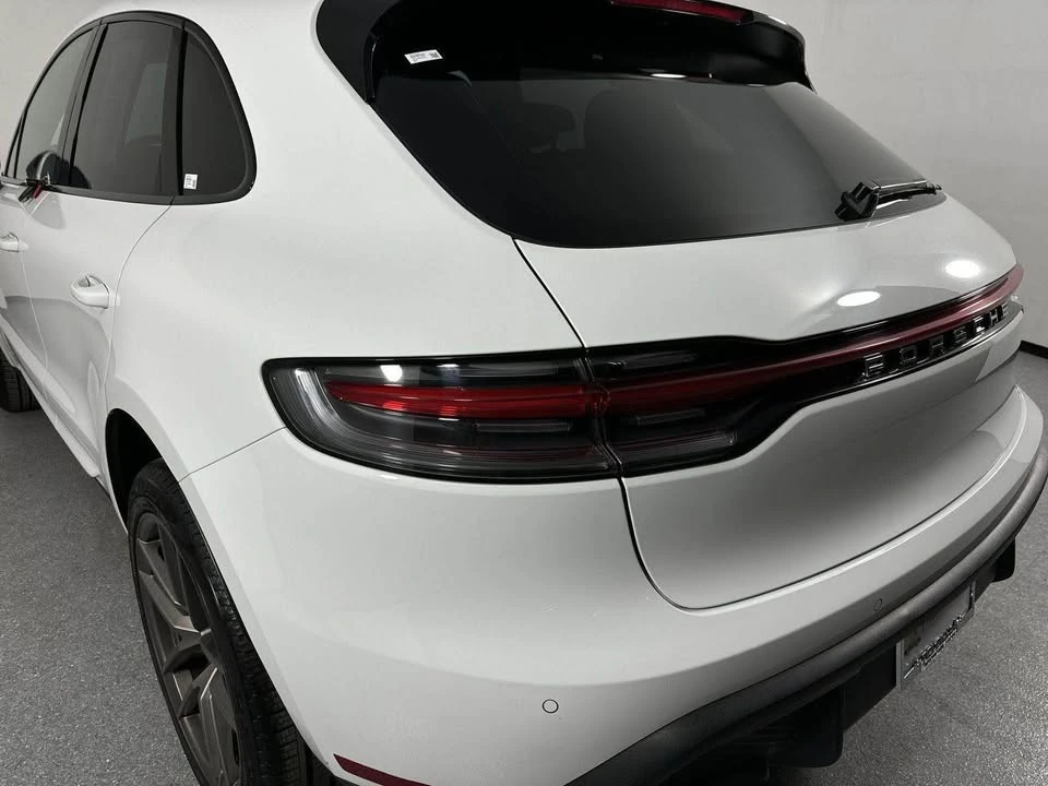 2023 Porsche Macan - Image 9 of 20
