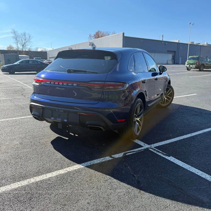 2023 Porsche Macan - Image 3 of 15