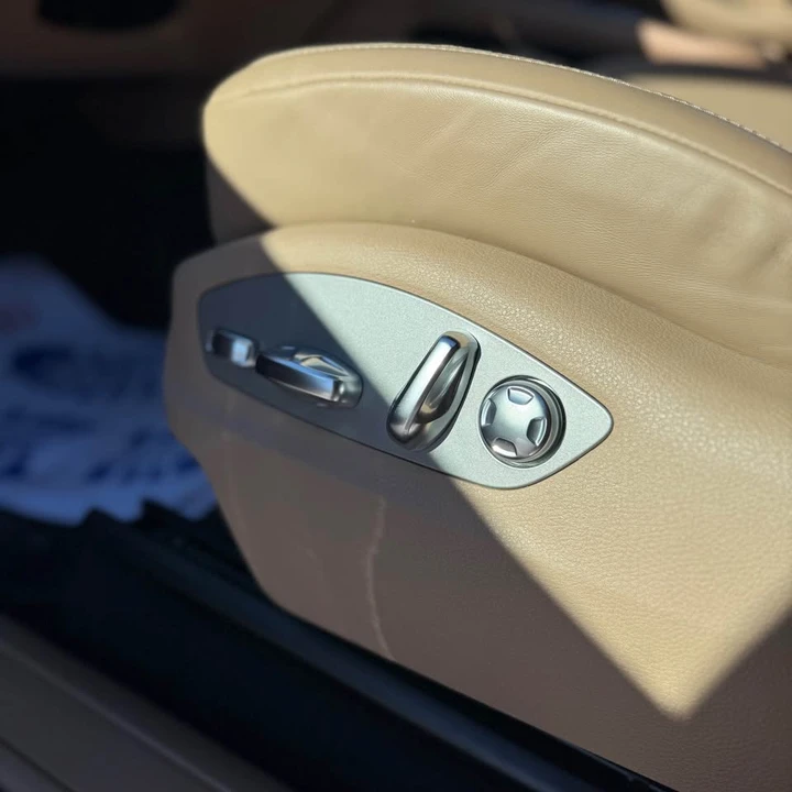 2023 Porsche Macan - Image 6 of 15